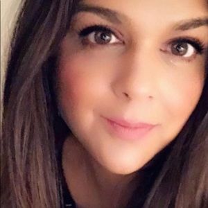 Meet your Posher, Asra